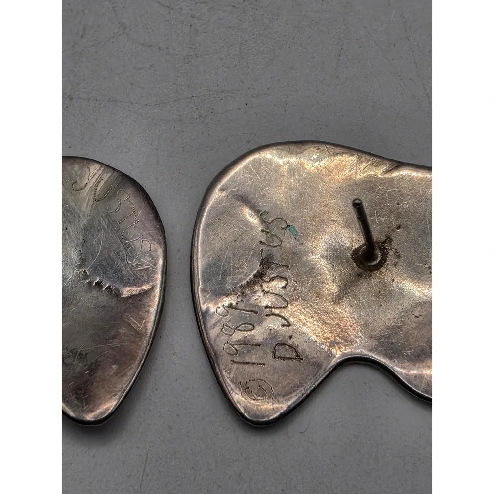 Vintage 1989 D. Justus Sterling Silver Heartline Bear Stud Earrings Southwestern